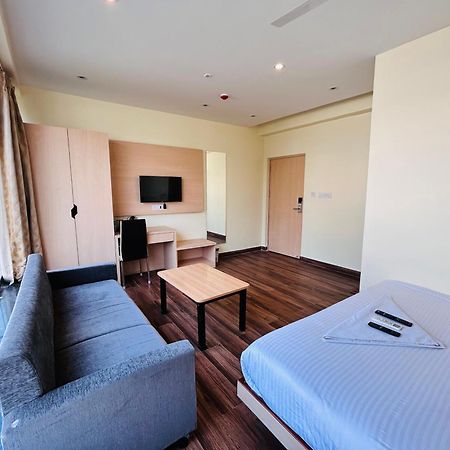 Golden Square - Kolkata Airport Hotel Ngoại thất bức ảnh