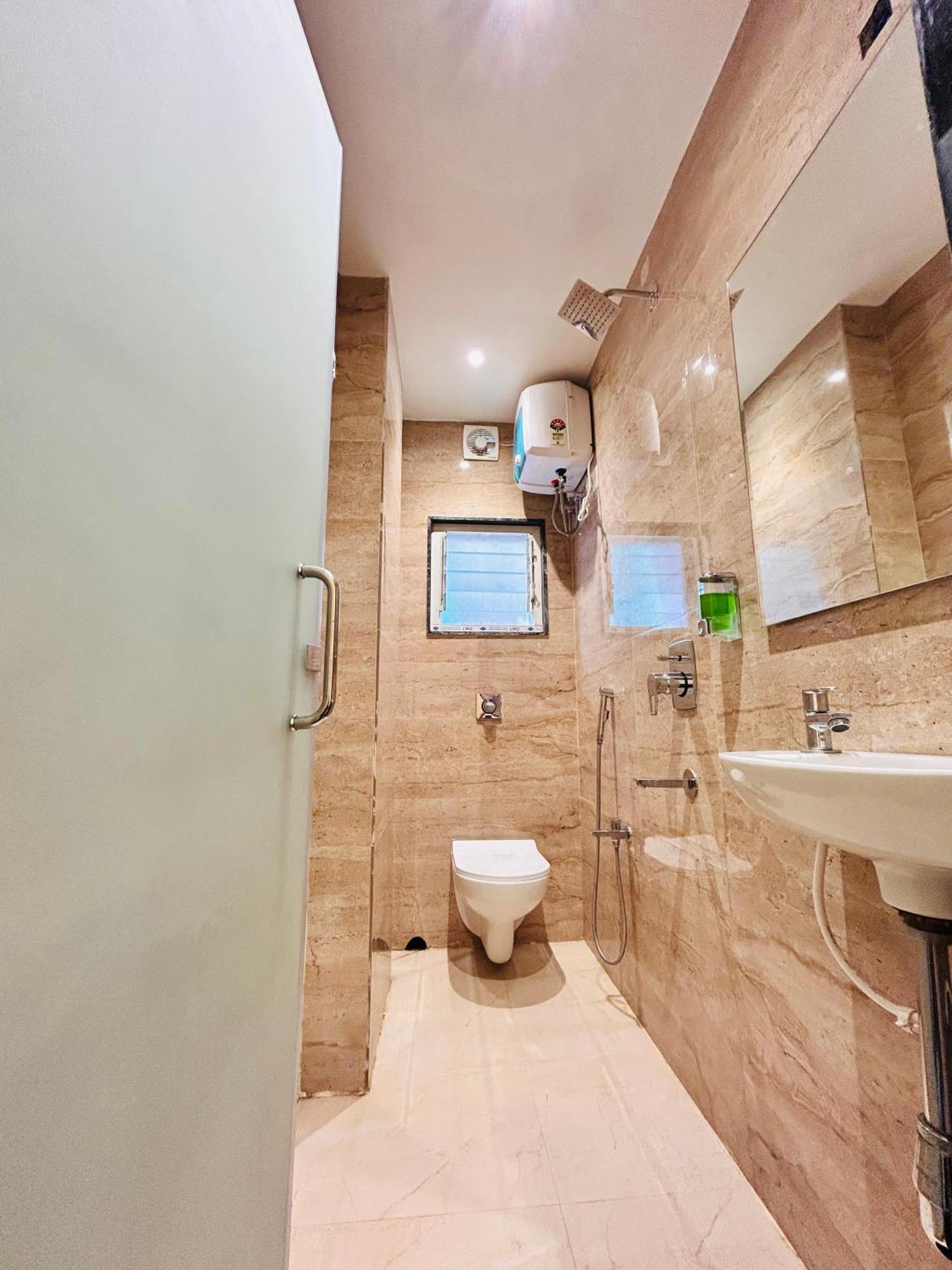 Golden Square - Kolkata Airport Hotel Ngoại thất bức ảnh