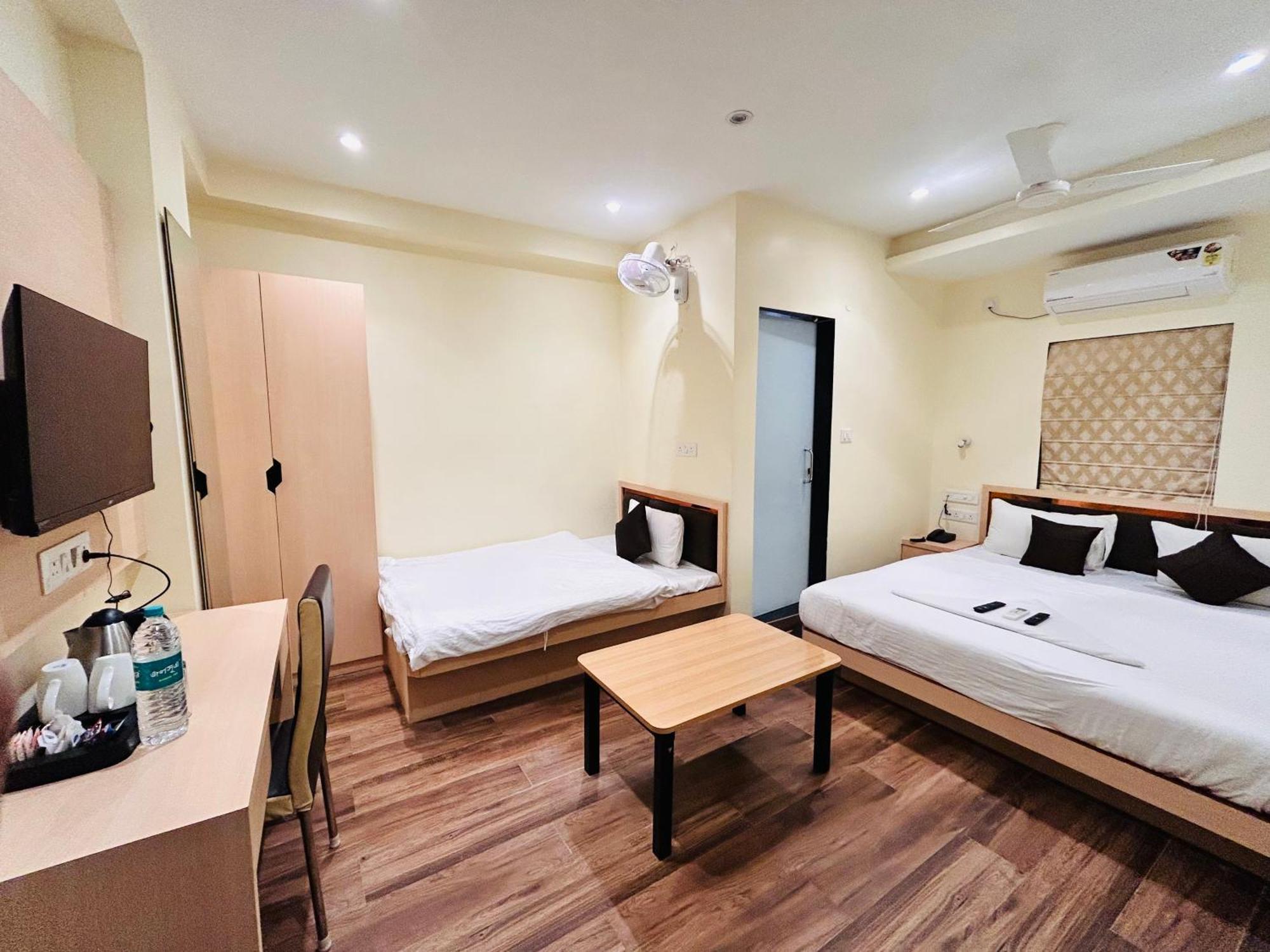 Golden Square - Kolkata Airport Hotel Ngoại thất bức ảnh