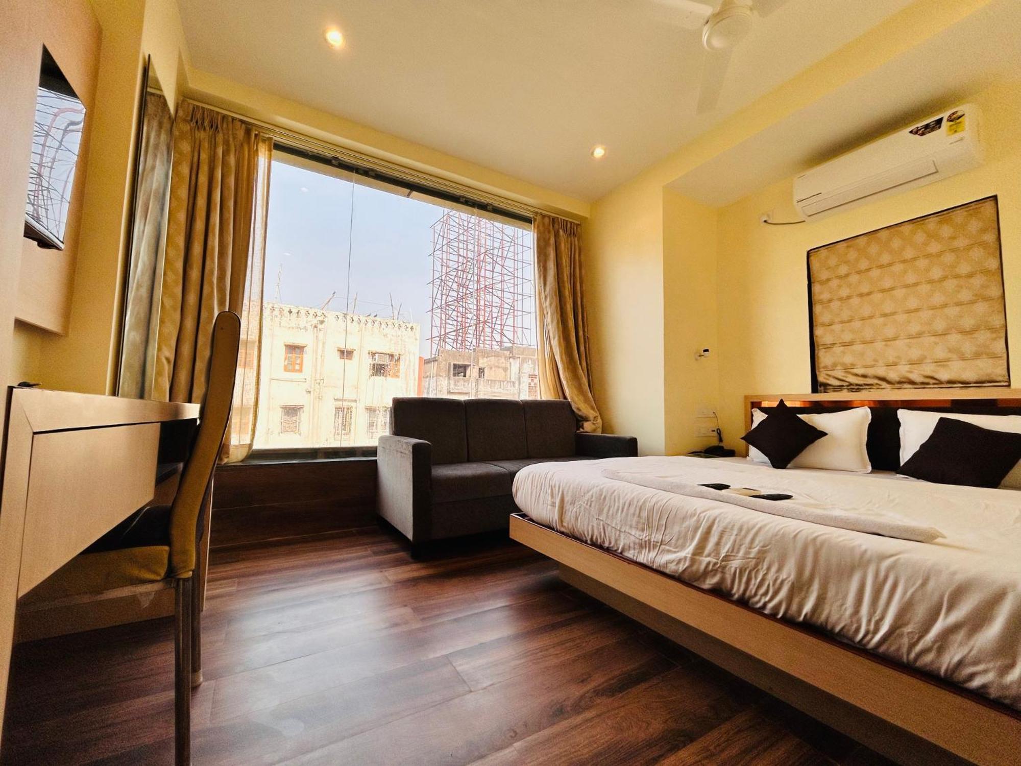 Golden Square - Kolkata Airport Hotel Ngoại thất bức ảnh